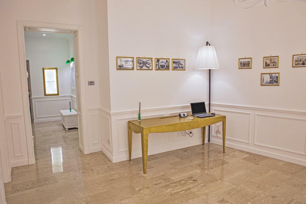 Piazza Posta Dimora Di Charme Hotel Procida Luaran gambar