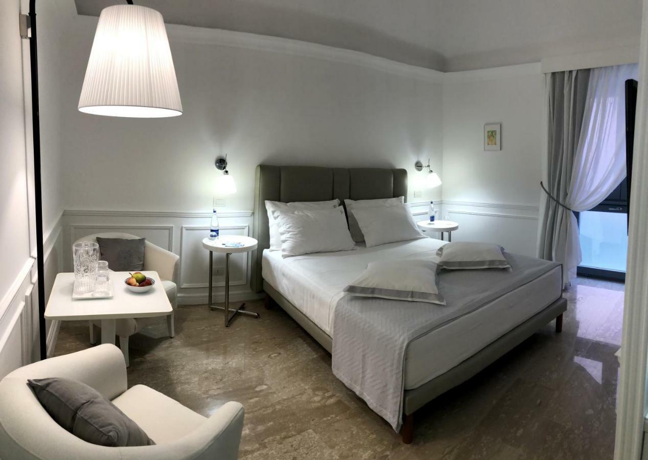 Piazza Posta Dimora Di Charme Hotel Procida Luaran gambar